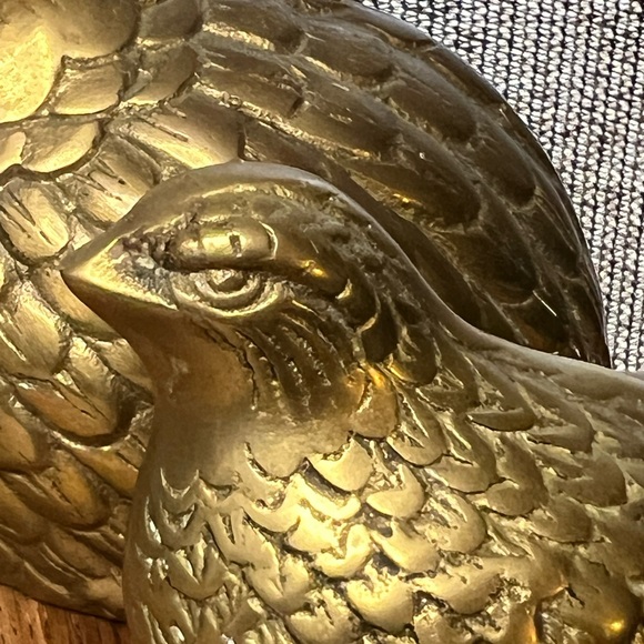 Pair of Vintage Genuine Brass Quails/Mother-Baby Brass Birds~ Mid Century Birds - Picture 5 of 13